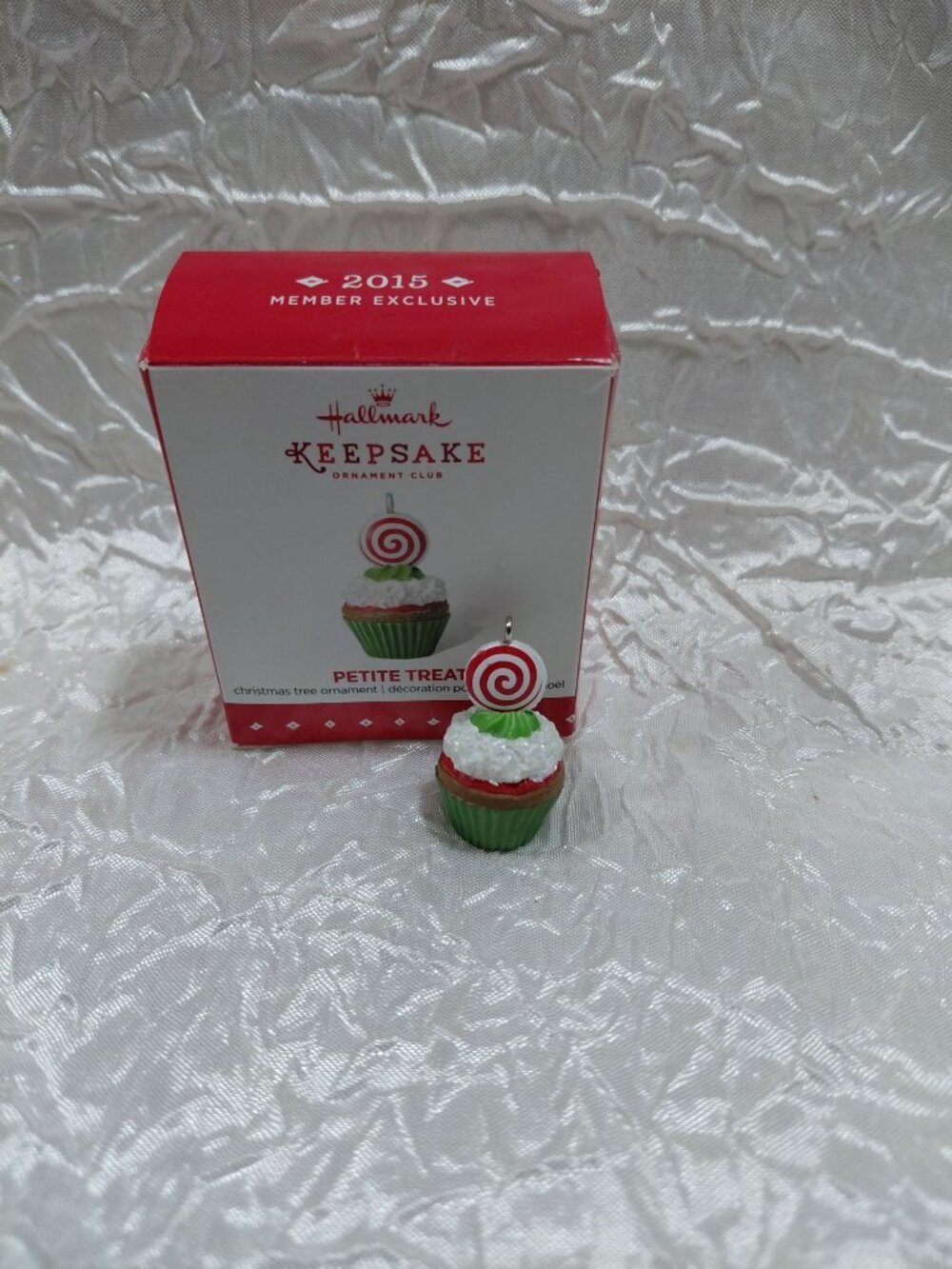 Hallmark Petite Treat Minty Cupcake Miniature Keepsake Ornament 2015 Exclusive